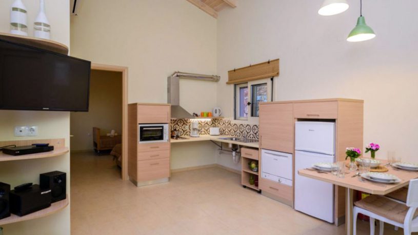 Aksos Suites - Accessible Kitchen