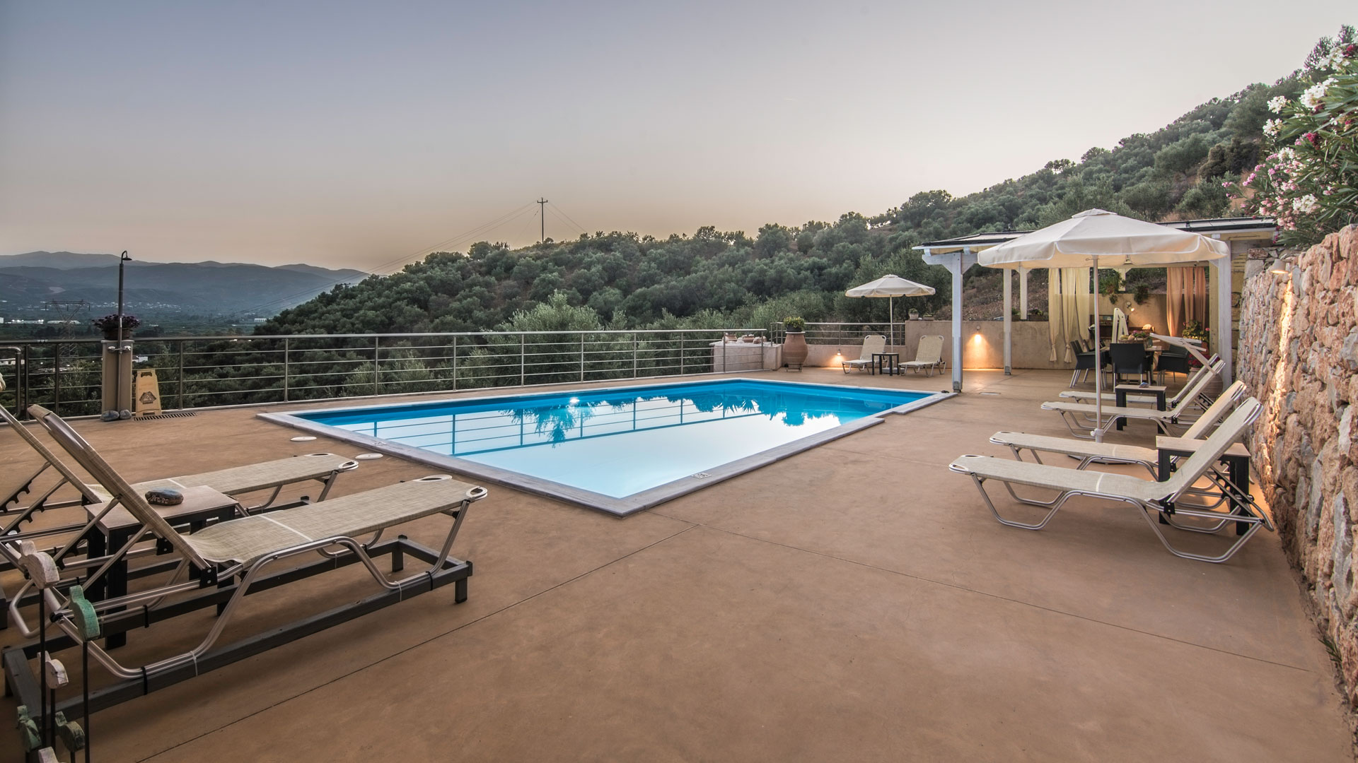 5aksos-suites-slider15-06-2018